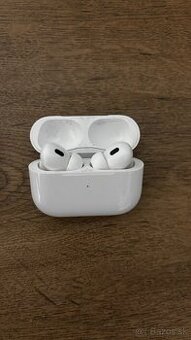 Apple AirPods Pro (2. generácia)