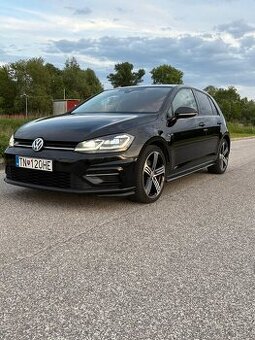 VW Golf 7 1,5 tsi R-line, automat, virtual,webasto, dynaudio