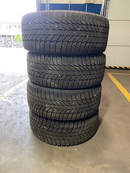 Zimné 225/40 R18