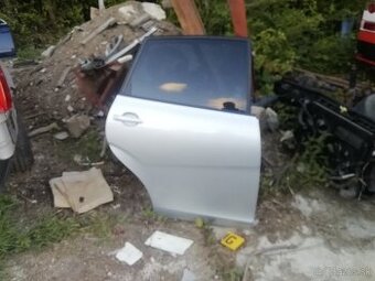 Práve zadné dvere seat altea