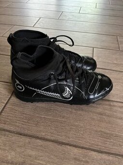 Turfy NIKE
