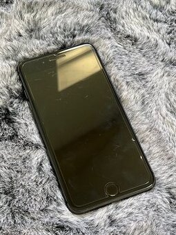 Predám iPhone 8 Plus – 128GB, 85€⚡