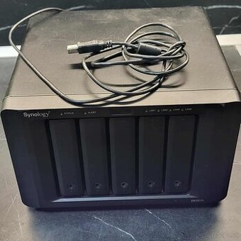 Synology DiskStation DS1517+