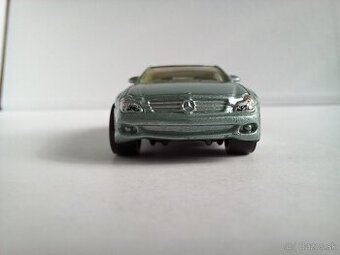 MATCHBOX - MERCEDES-BENZ CLS500 - POZRI DETAILNÉ FOTO