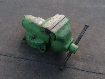 Predám zverák YORK 100