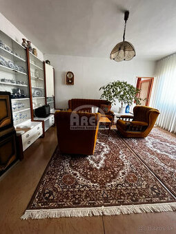 Dvojpodlažný rodinný dom v pokojnej lokalite Michaloviec