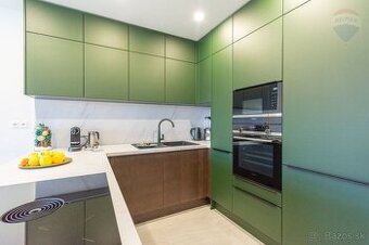 NA PREDAJ - mezonet 3 izb. byt+ terasa+garáž - REZERVOVANÉ