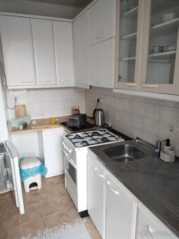 KUCHYNSKÁ LINKA BIELEJ FARBY