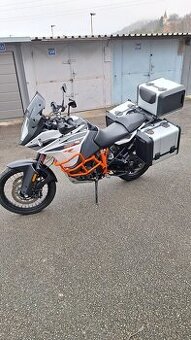 KTM 1090 Adventure R - 1