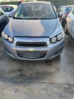 CHEVROLET AVEO NARAZNIK KAPOTA SVETLO BLATNIK