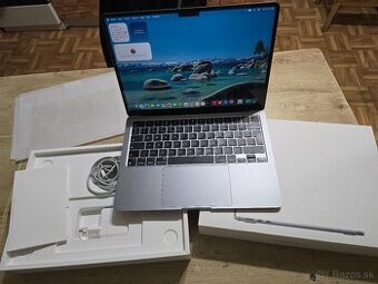 Macbook Air s M2 procesorom 256gb ssd diskom a 8gb ram noteb