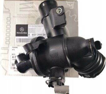 chladiaca príruba vodná hadica motor OM651