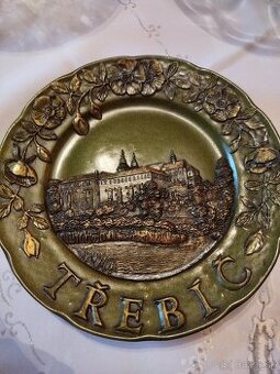 Drevený dekoračný tanier Třebič