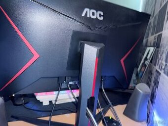 AOC 24G2SAE + Dell P2419H Professional monitory