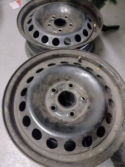 disky r15 z octavie 2