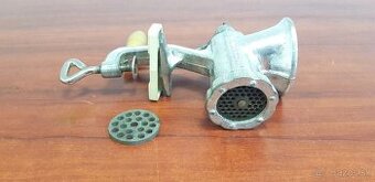 Mlynčeky-na orechy,mäso