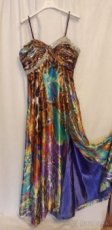 Spoločenské šaty farebné hnedo-fialové s kamienkami - 1