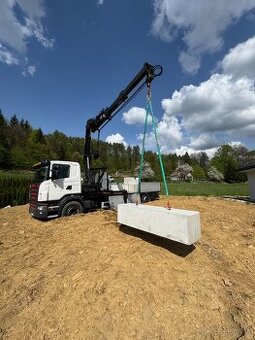 Autodoprava s hydraulickou rukou - dosah 13m 🏗️