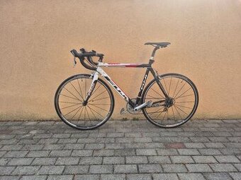 FUJI Roubaix