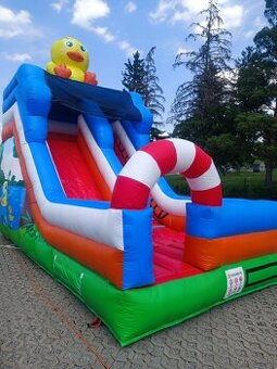 Predám nový skakaci hrad Kačka