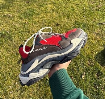 Balenciaga Triple S Red Black 💫