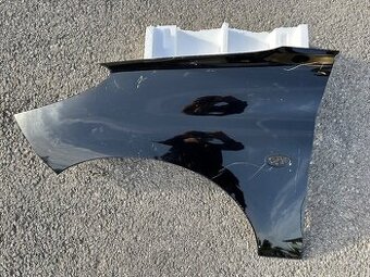 Blatník Peugeot 206 plus čierny