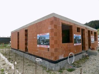 VÝHODNÁ KÚPA  ZĽAVA Dom v cene 3-ibytu Bytča-časť Plaváreň