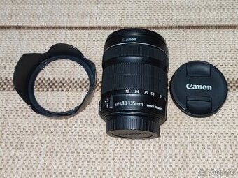 Canon EF-S 18-135mm f/3,5-5,6 IS STM