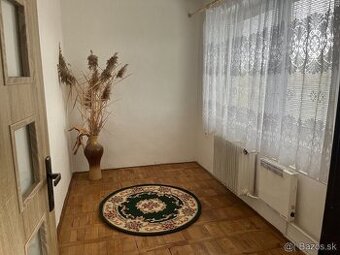 AKCIA🔥 Slnečný trojizbový byt vo vyhľadávanej časti Lučenca