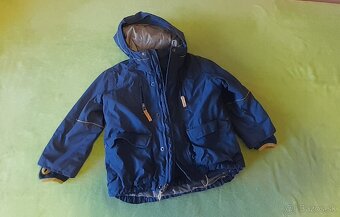 Dvojdielna vetrovka + odnímateľná vesta, 4 roky.
