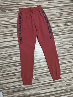 Dámske Joggery Gymshark / Nové s visačkou