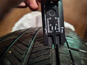 🛞 Predám 4x Michelin Primacy A/S 255/55 R20 110V