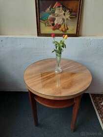 dreveny konferencny stolik so sklom 70 € malovany obraz mack
