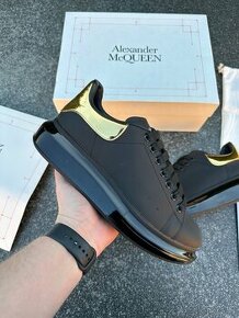 ALEXANDER MCQUEEN GOLD LEATHER Tenisky