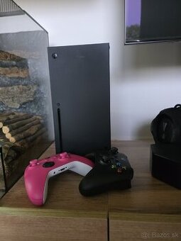 Predám Xbox Series X 1TB + 2 x ovládač
