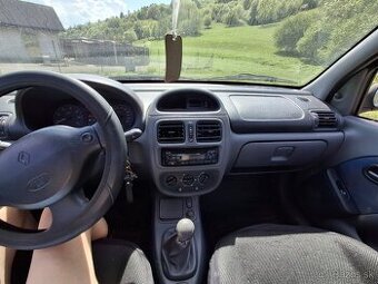 Renault clio 1.2 Benzín