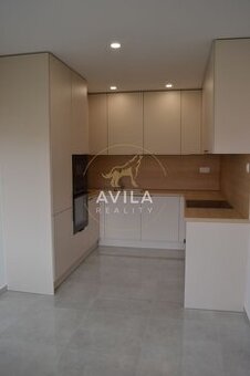 NA PREDAJ: veľkorysý 3-izbový byt 92m2, 2loggie - Trnava cen