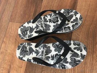 DESIGUAL originál damske slapky 39/40
