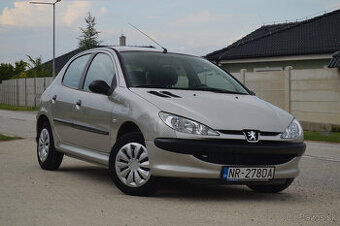 Peugeot 206 1.1 benzin r.v.2005 Top stav iba 100tis.km
