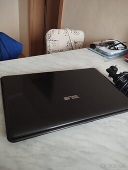 Predám Notebook ASUS