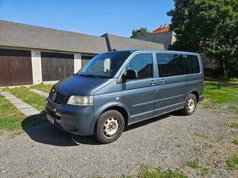 Volkswagen Multivan T5 2.5TDI