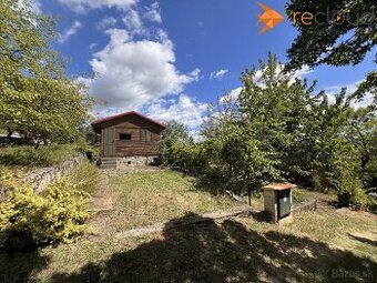 Chatka so záhradou s úžasným výhľadom v Návojovciach