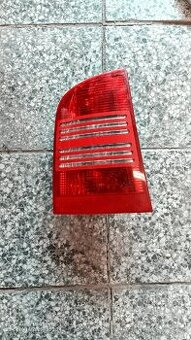 Zadné ľavé svetlo Škoda Octavia Combi 2004