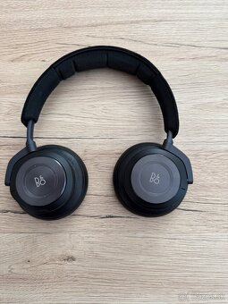 sluchadla Bang & Olufsen BeoPlay H9, 3. generacia