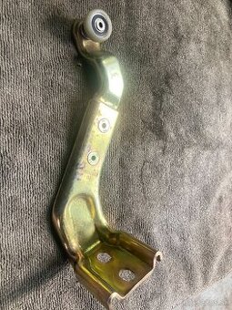 MB 311 spodný záves č. 9017600128