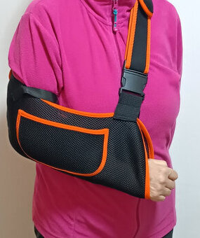 Záves na rameno - ortéza