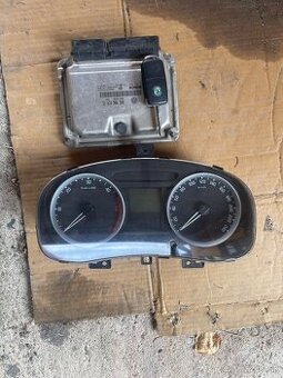 Fabia 2 , roomster riadiaci jednotka budíky kľúč