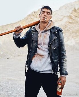 NIK TENDO KOŽENÁ BUNDA Z KLIPU SEDM