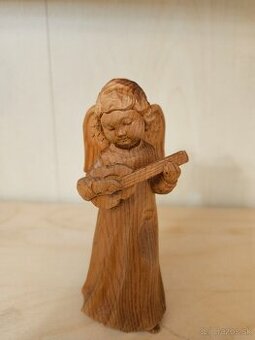 Drevená soška cena 15€ /12cm/