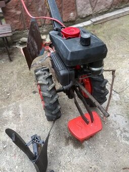 Vari systém 2x motor